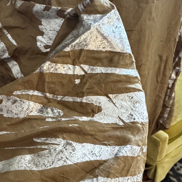 Silk Casual Tan Button-Accent Vintage Top - Picture 10 of 13